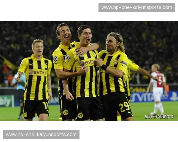 新闻阿贾克斯：速度与深度并行的新闻革命